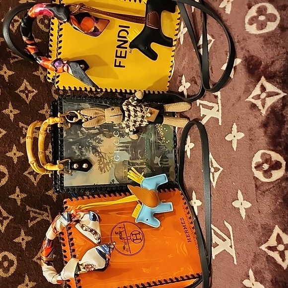 ποΈ GUCCI Shopping Bag + DIY Kit = Fashionable Crossbody Pocketbook ππ - Picture 7 of 15